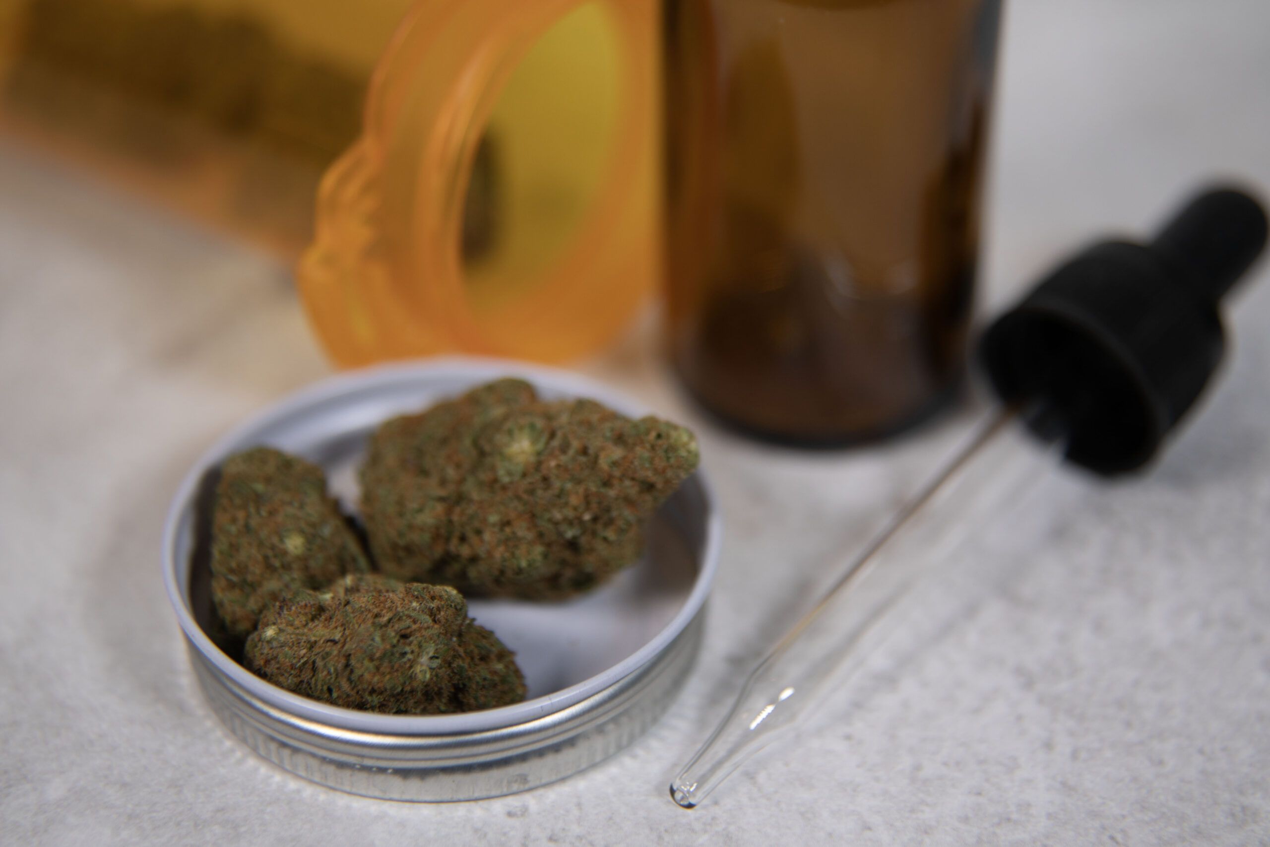 The Impact of Cannabis on the Intestinal System: Benefits and Drawbacks